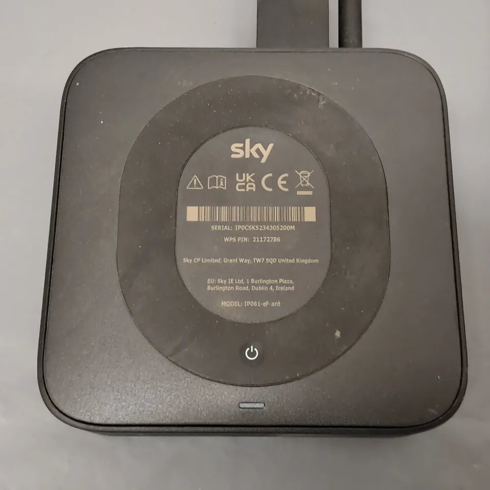 UNBOXED SKY STREAM PUCK - IP06Q-EF-ANT