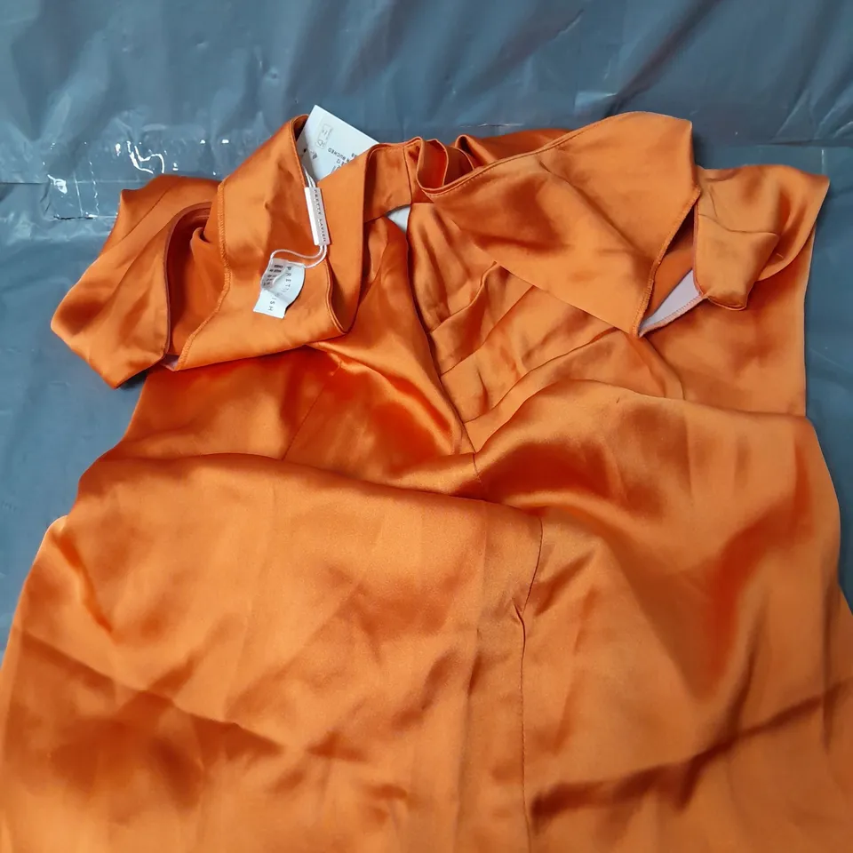 HALTERNECK DIPPED HEM MIDI DRESS IN ORANGE - 12 