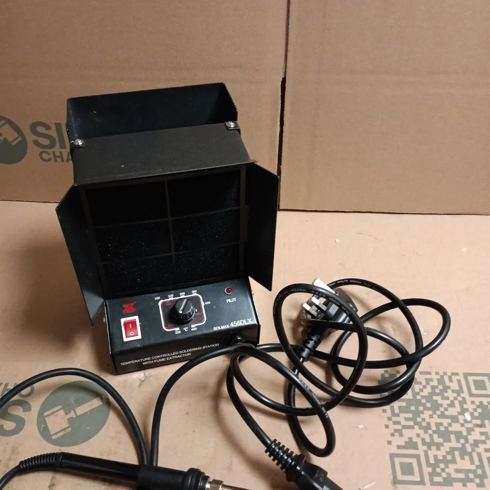 SOLMAX 456DLX TEMPERATURE CONTROLLED SOLDERING STATION WITH FUME EXTRACTOR 