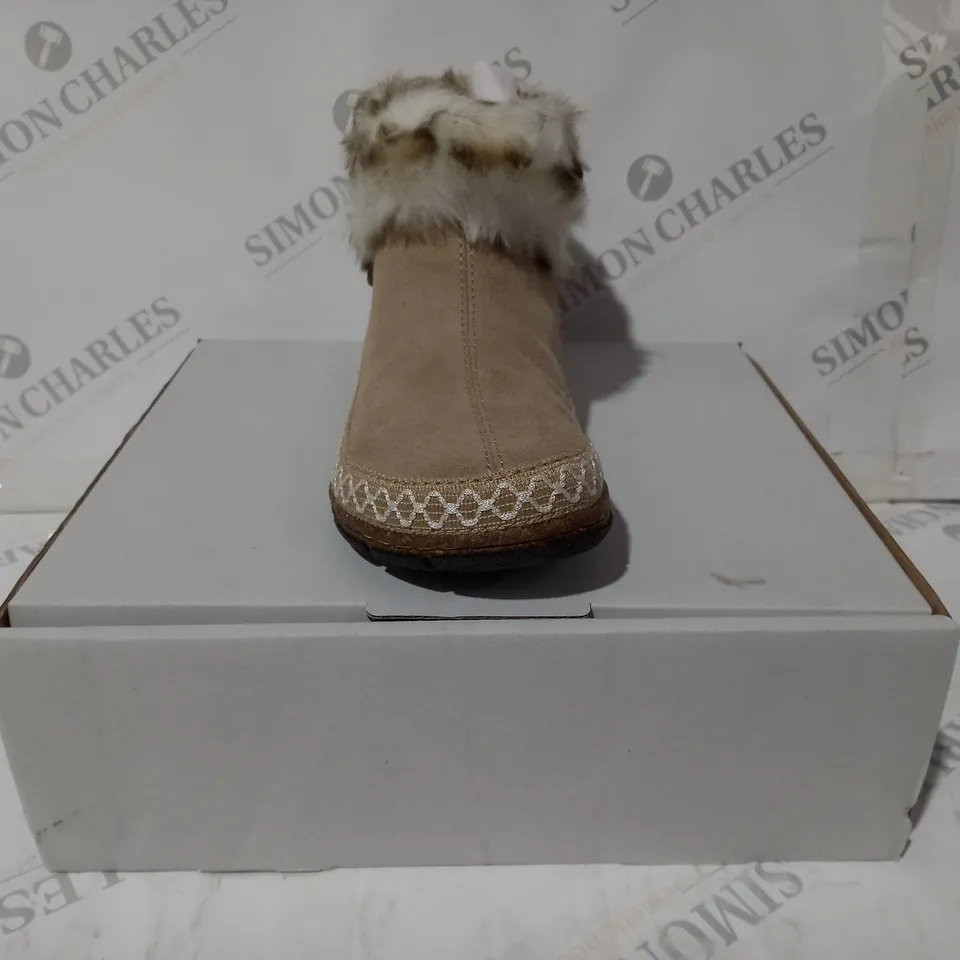 BOXED PAIR OF EARTH ORIGINS EMMALYN BEIGE BOOTIES - SIZE 5