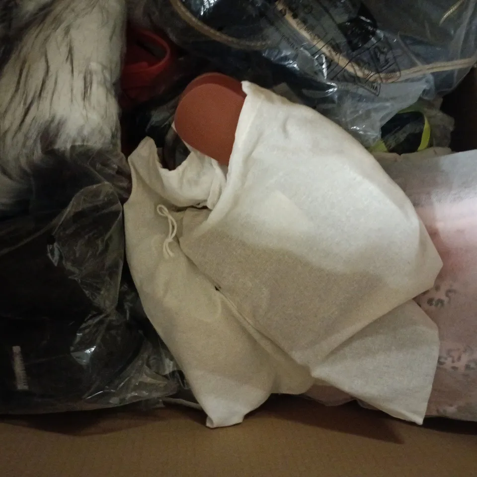 BOX OF APPROXIMATELY 15 ASSORTED PAIRS OF SHOES AND FOOTWEAR ITEMS IN VARIOUS COLOURS, STYLES, AND SIZES - COLLECTION ONLY