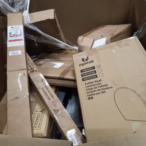 PALLET CONTAINING ASSORTED PRODUCTS INCLUDING TOILET SEAT, PLEATED PAPER SHADE & ROLLER BLINDS