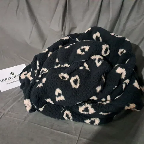 COZEE HOME SHERPA CARDIGAN IN BLACK LEOPARD SIZE L/XL 
