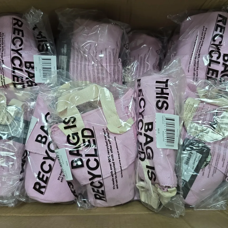 APPROXIMATELY 20 BAGGED POP IT TOTES IN PINK