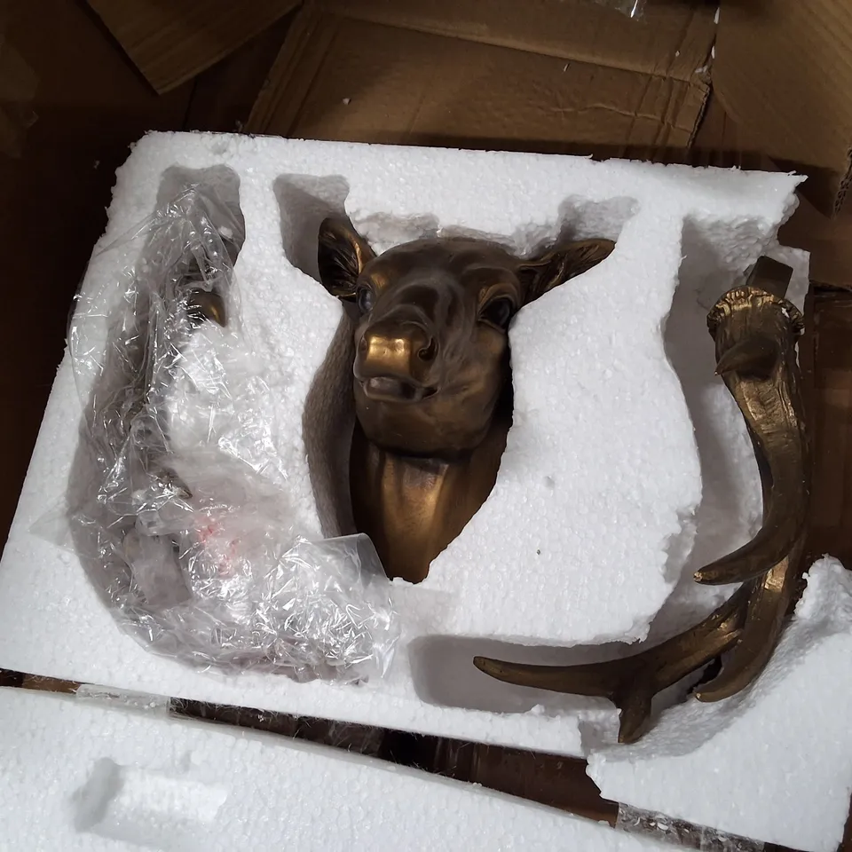 METAL WALL MOUNTED DEER HEAD SCULPTURE 