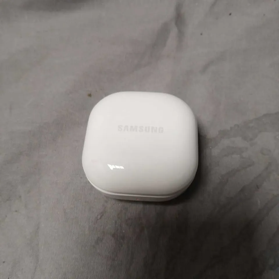SAMSUNG GALAXY FE WIRELESS EARBUDS SM-R400N WITH CASE – WHITE/GREY