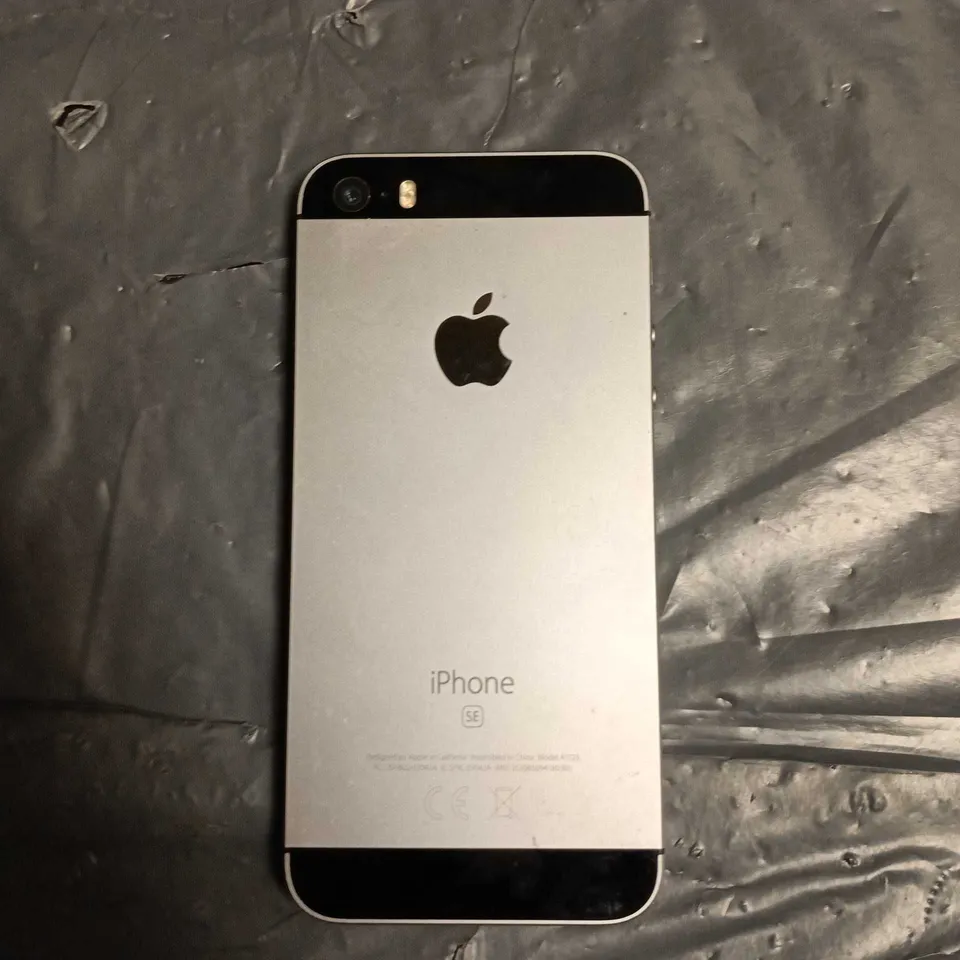 APPLE IPHONE SE A1723
