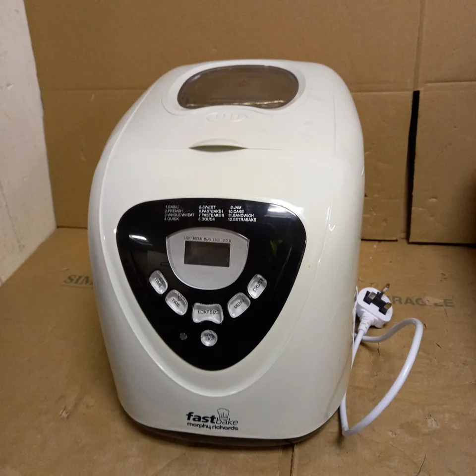 MORPHY RICHARDS FASTBAKE BREADMAKER