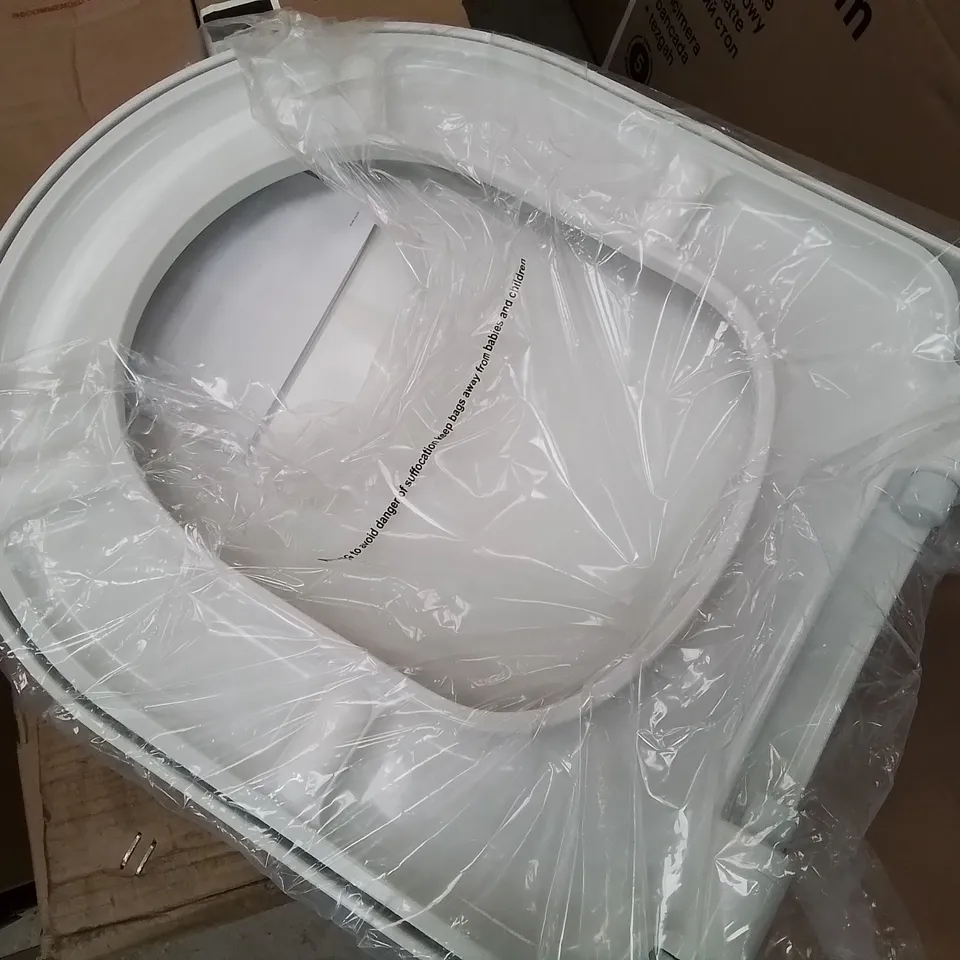 COOKE & LEWIS BACCAN SOFT CLOSE TOILET SEAT