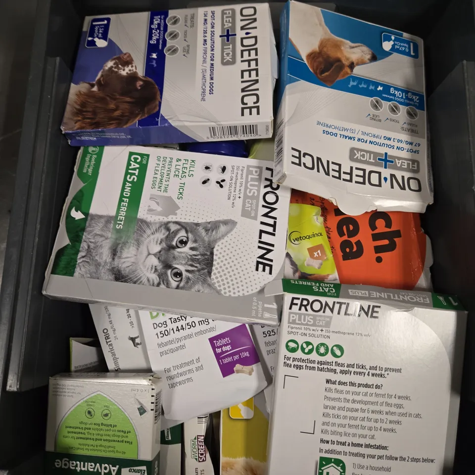 APPROXIMATELY 20 ASSORTED PET CARE PRODUCTS TO INCLUDE FRONTLINE, DRONTAL, PRO-FIBRE ETC - COLLECTION ONLY 