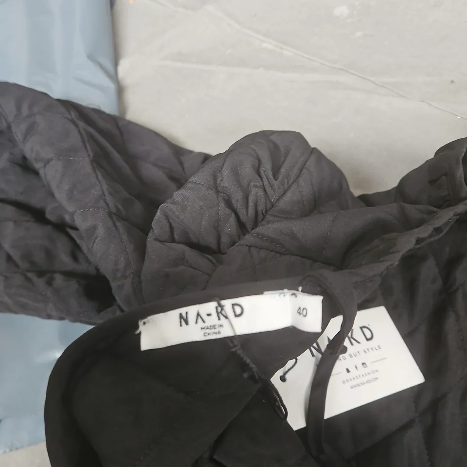 NA-KD BLACK QUILTED DRESS, UK 12 (EU 40) – BRAND TAG ATTACHED