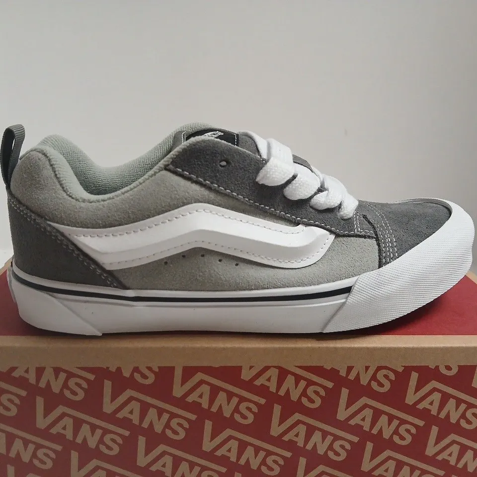 BOXED PAIR OF VANS KNU SKOOL SNEAKERS – GREY/WHITE, UK 4