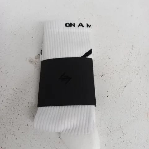 REPRESENT WHITE SOCKS – ONE SIZE
