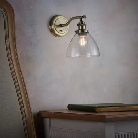 BOXED VOGUE TOBERMORY INDUSTRIAL WALL LIGHT