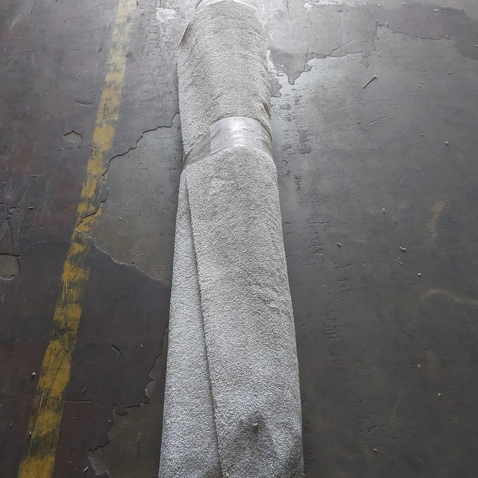 ROLL OF QUALITY ABINGDON STAINFREE AFFECTION CARPET - APPROXIMATELY 2.1 x 4m