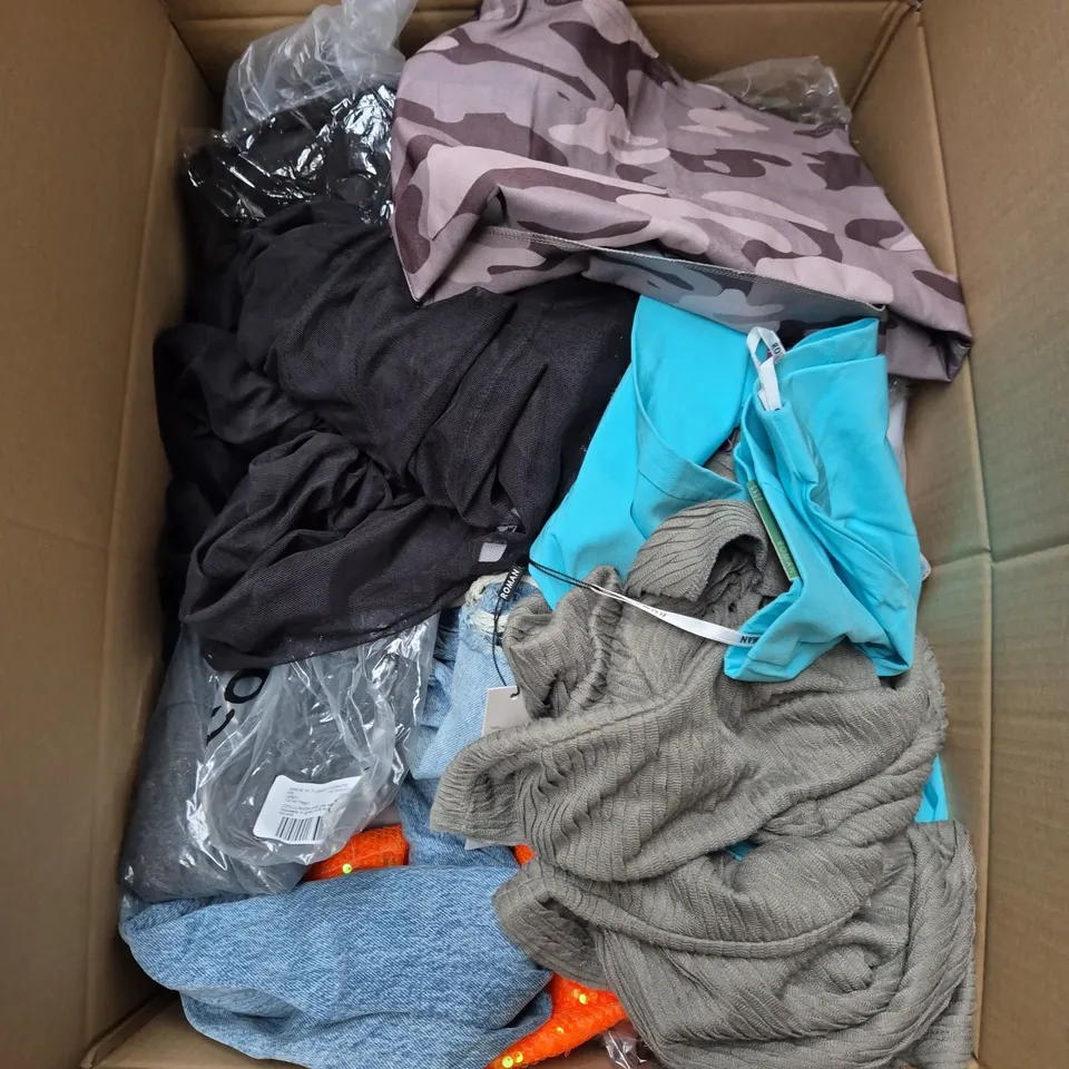 LARGE BOX OF ASSORTED CLOTHING ITEMS IN VARIOUS SIZES, STYLES AND COLOUR 