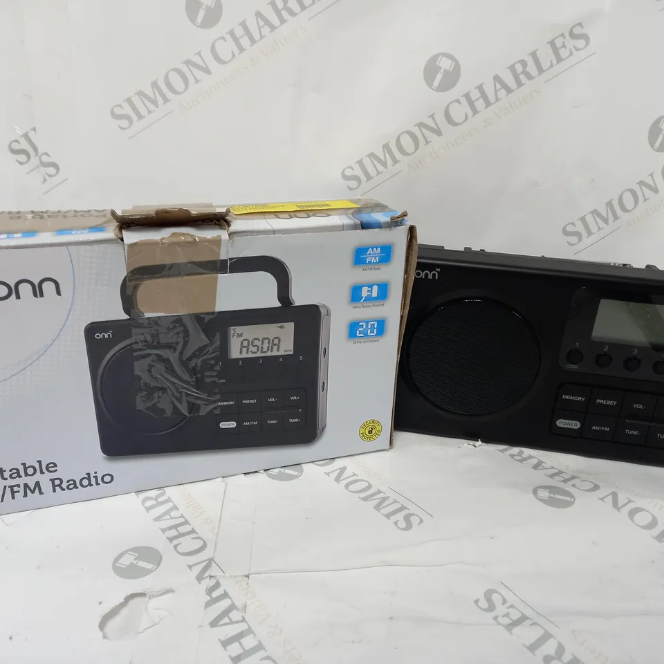 BOXED PORTABLE AM/FM RADIO