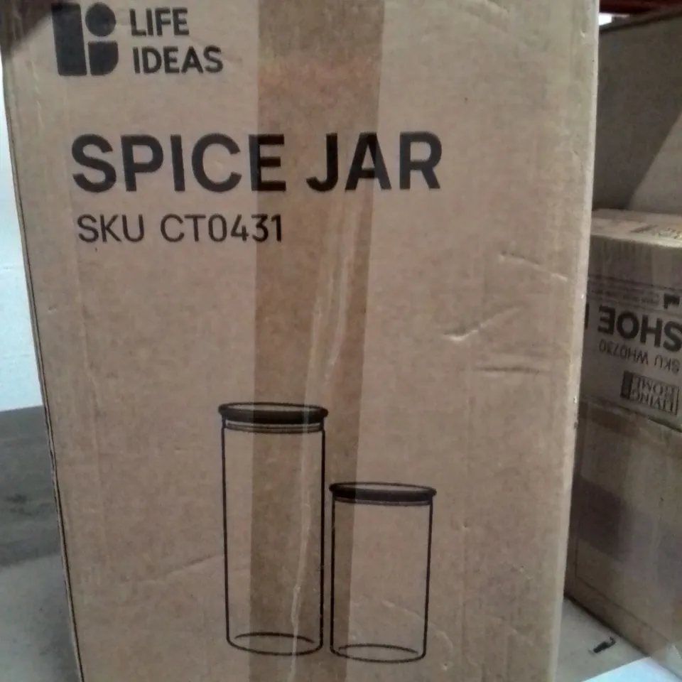 BOXED SPICE JARS