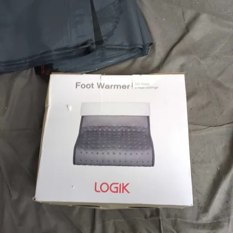 CAGE OF APPROXIMATELY 12 ASSORTED ITEMS TO INCLUDE:FOOT WAMER AND CATALONIA BLANKET