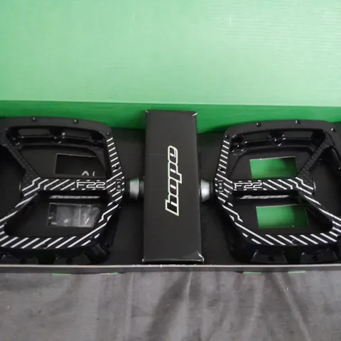 HOPE F22 PEDALS IN BLACK 