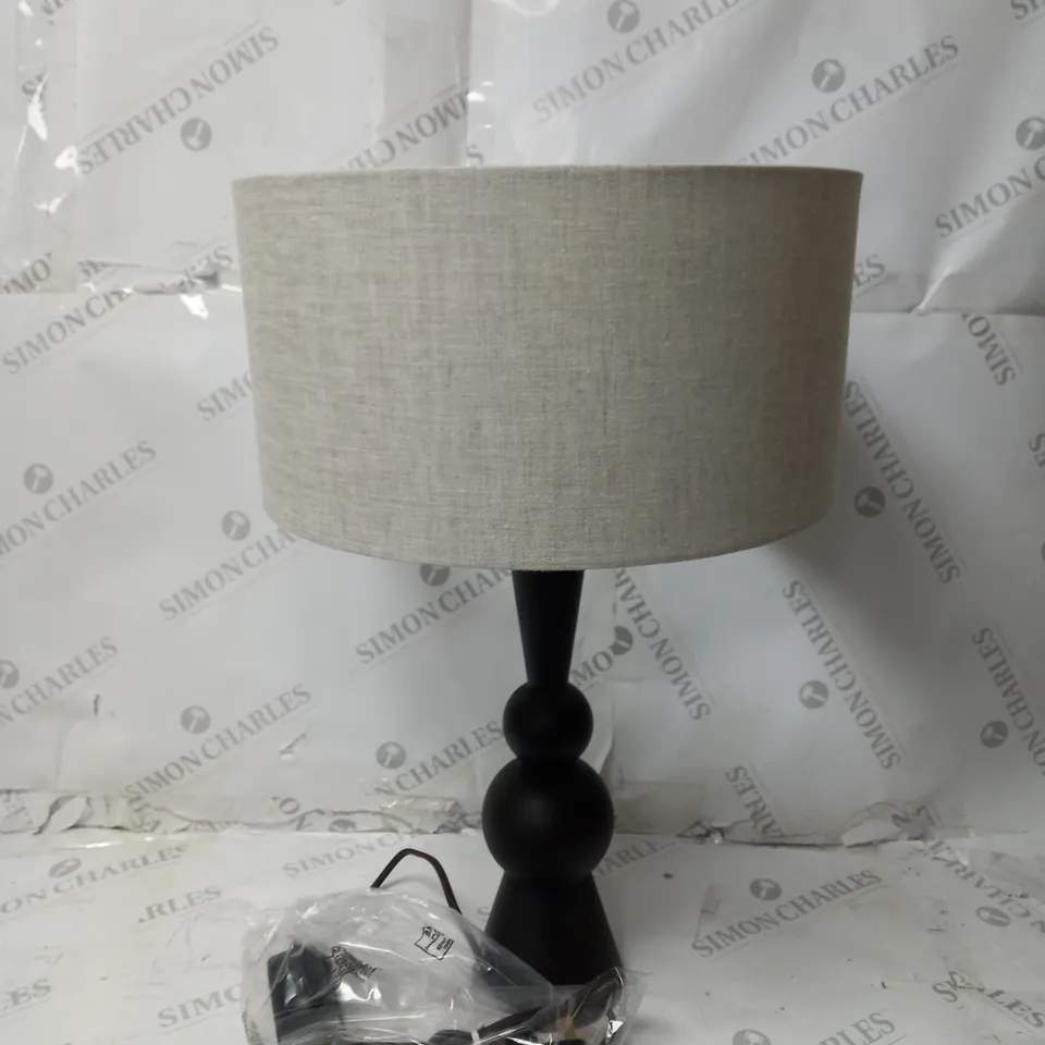 CARMINE SMOKED TABLE LAMP
