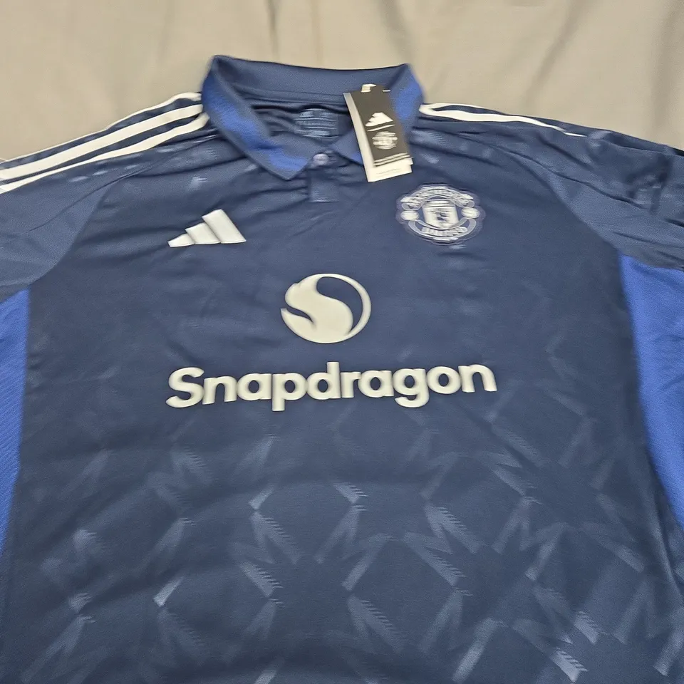 MANCHESTER UNITED FC AWAY SHIRT SIZE XXL - HAYWARD 69