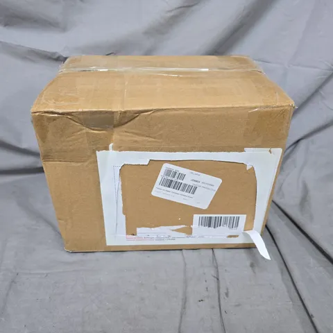 FESTIVE ICE SKATER CHRISTMAS ANIMATED SCENE