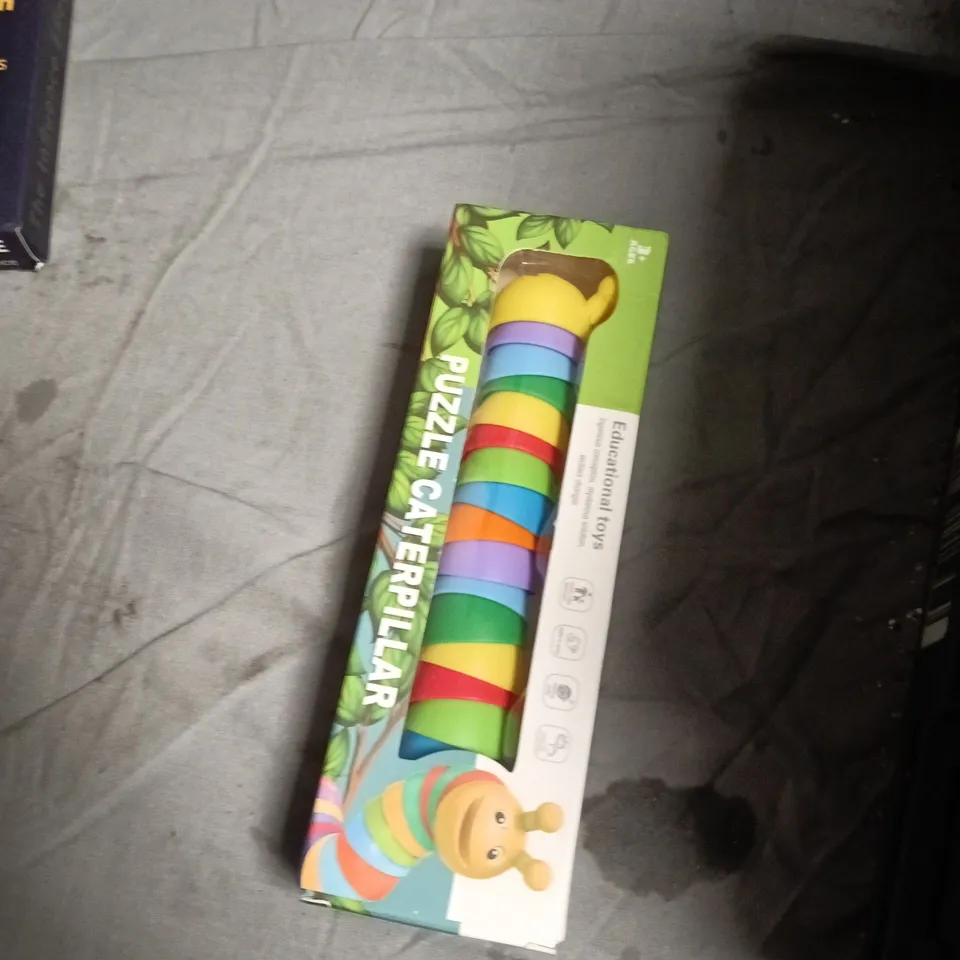 BOX OF APPROXIMATELY 15 ASSORTED TOYS INCLUDING POP POWERS OF PERSUASION GAME , UNO STACKO AND PUZZLE CATERPILLAR