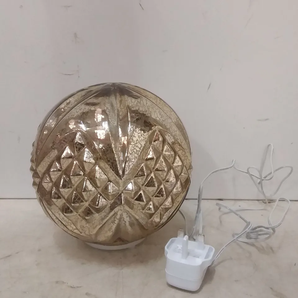 OUTDOOR GARDEN LIGHT GOLD SPHERE