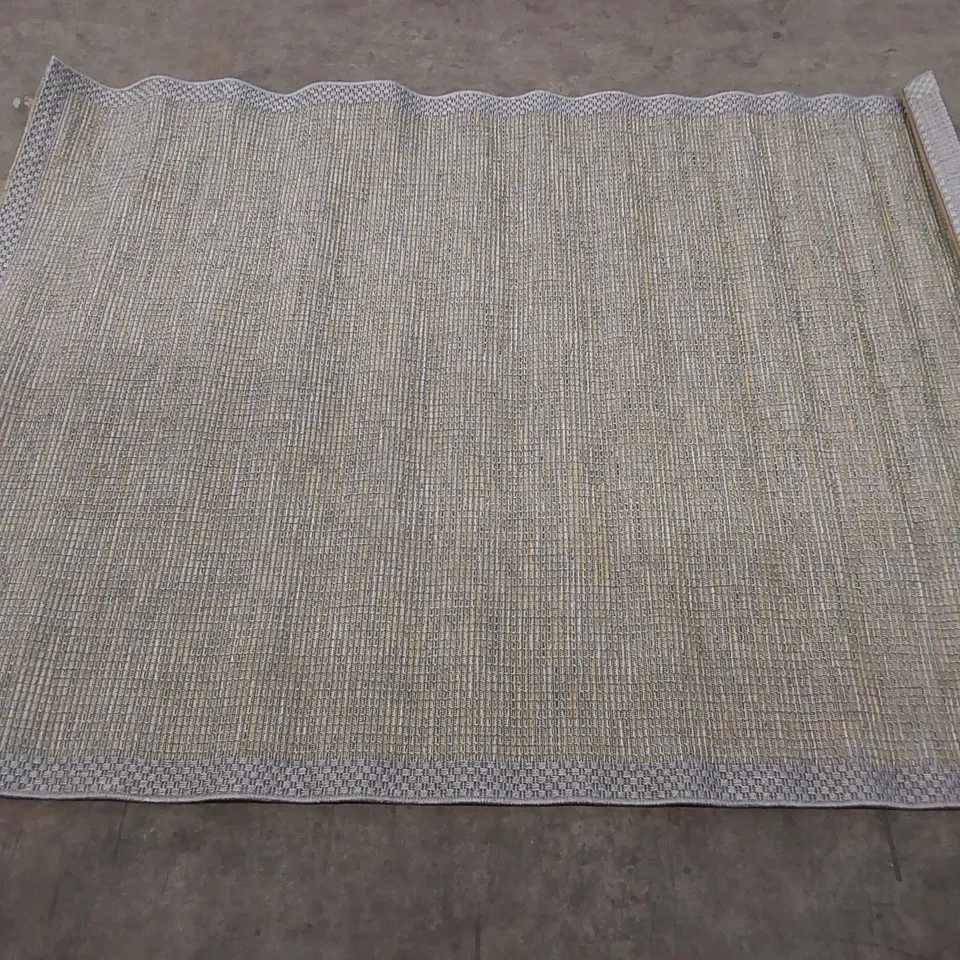 BRAND NEW PACO HOME QUEBEC AREA RUG - GREEN // SIZE: 140 X 200cm