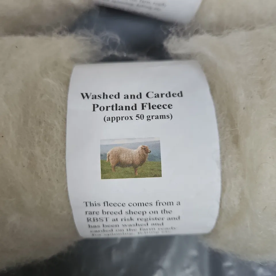 PORTLAND FLEECE — WASHED & CARDED, APPROX 50G EACH (4 BUNDLES)