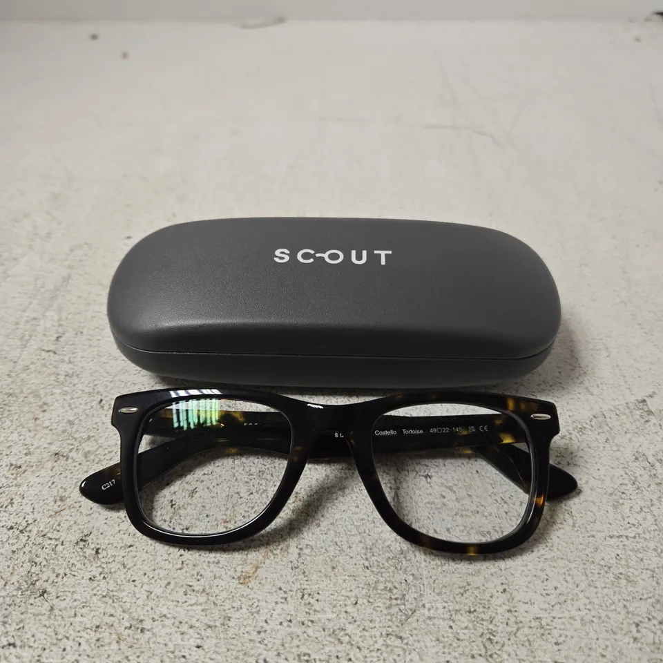 SCOUT EYEGLASSES WITH TORTOISESHELL FRAMES