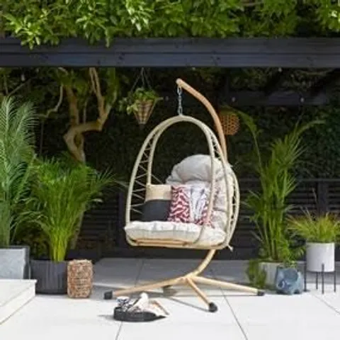 BOXED SYDNEY ROPE FOLDING EGG CHAIR (1 BOX)