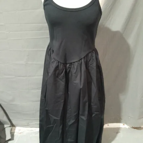 M&S BLACK VEST DRESS I BLACK - 12 REG