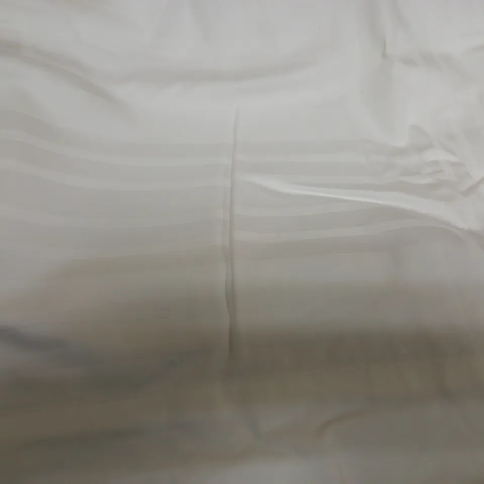 K BY KELLY HOPPEN 100% COTTON REVERSIBLE FRAMESDUVET SET - WHITE DOUBLE