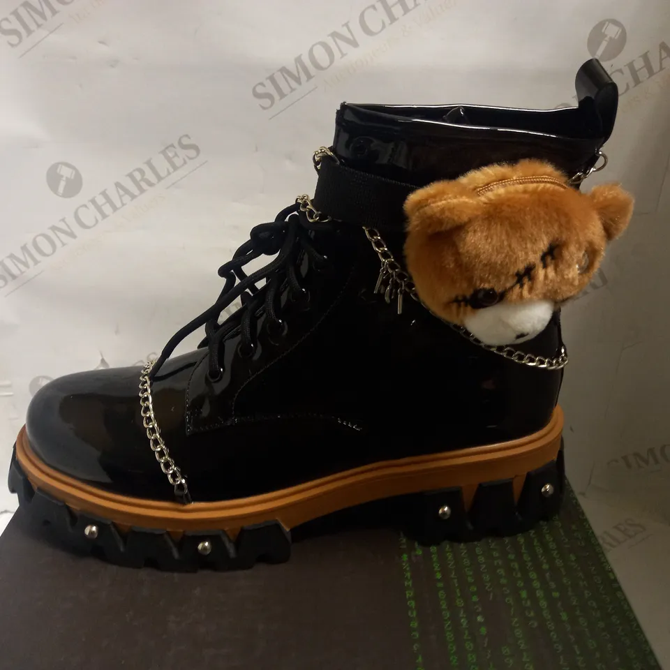 KOI VEGAN HALLUCINATION SCARES MEN BROWN TEDDY BEAR BOOTS - SIZE 10