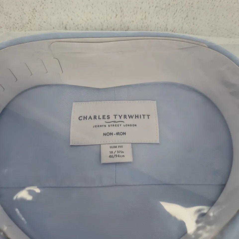 CHARLES TYRWHITT LIGHT BLUE SLIM FIT NON-IRON SHIRT – UK 16 (NECK 16IN) ARMS 37"
