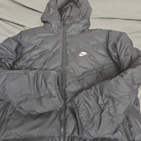 NIKE STORM-FIT HOODED JACKET – GREY, SIZE M 