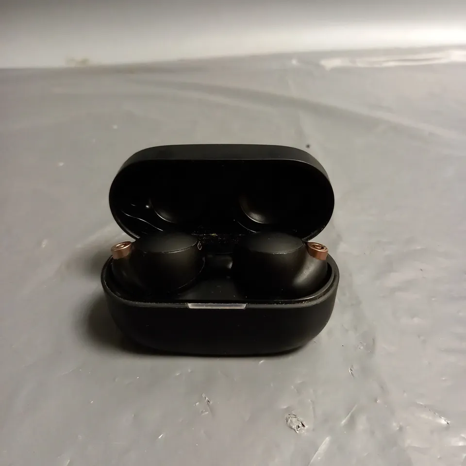 UNBOXED SONY EAR BUDS BLACK