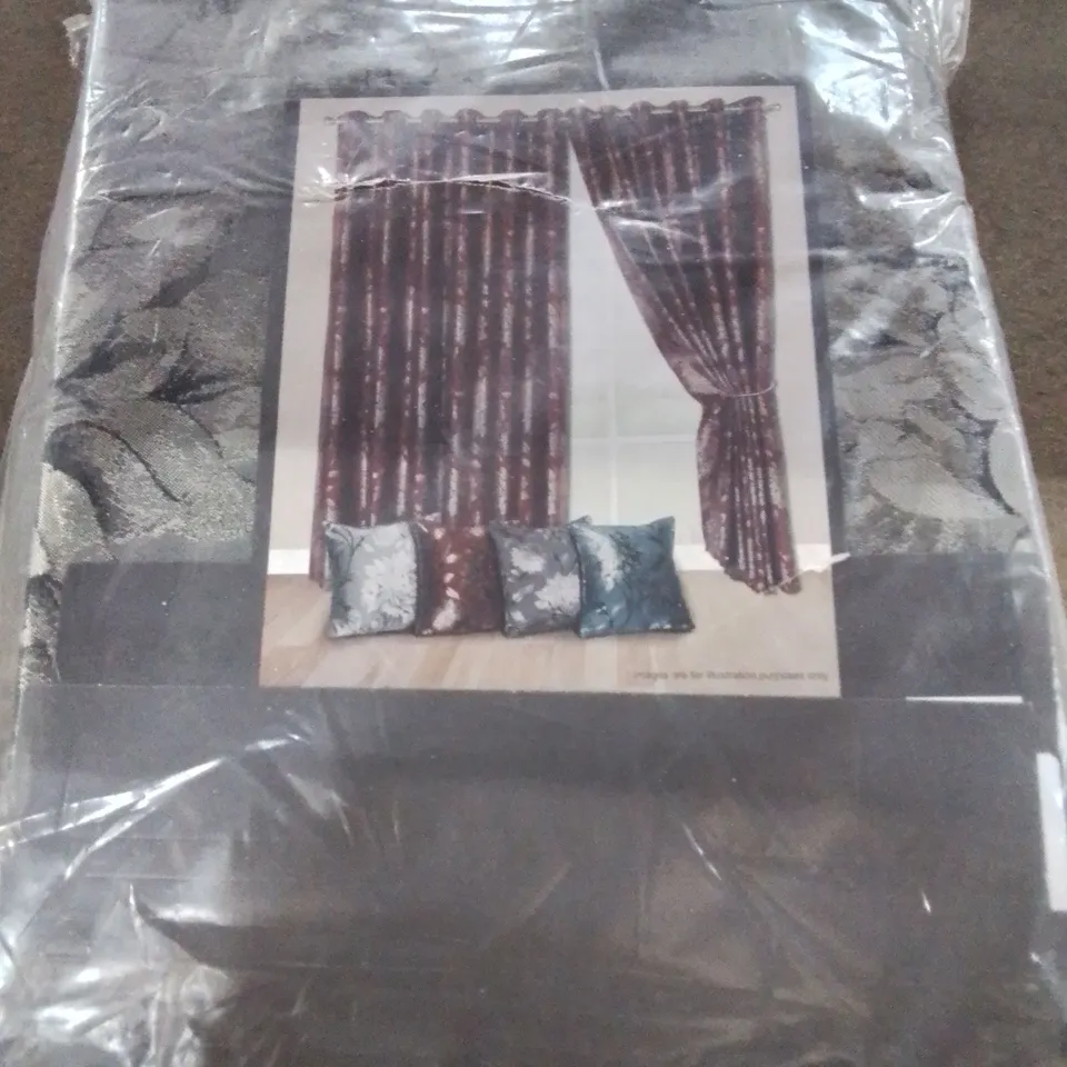 AMRIDEAN FULLY LINED EYELET CURTAINS 