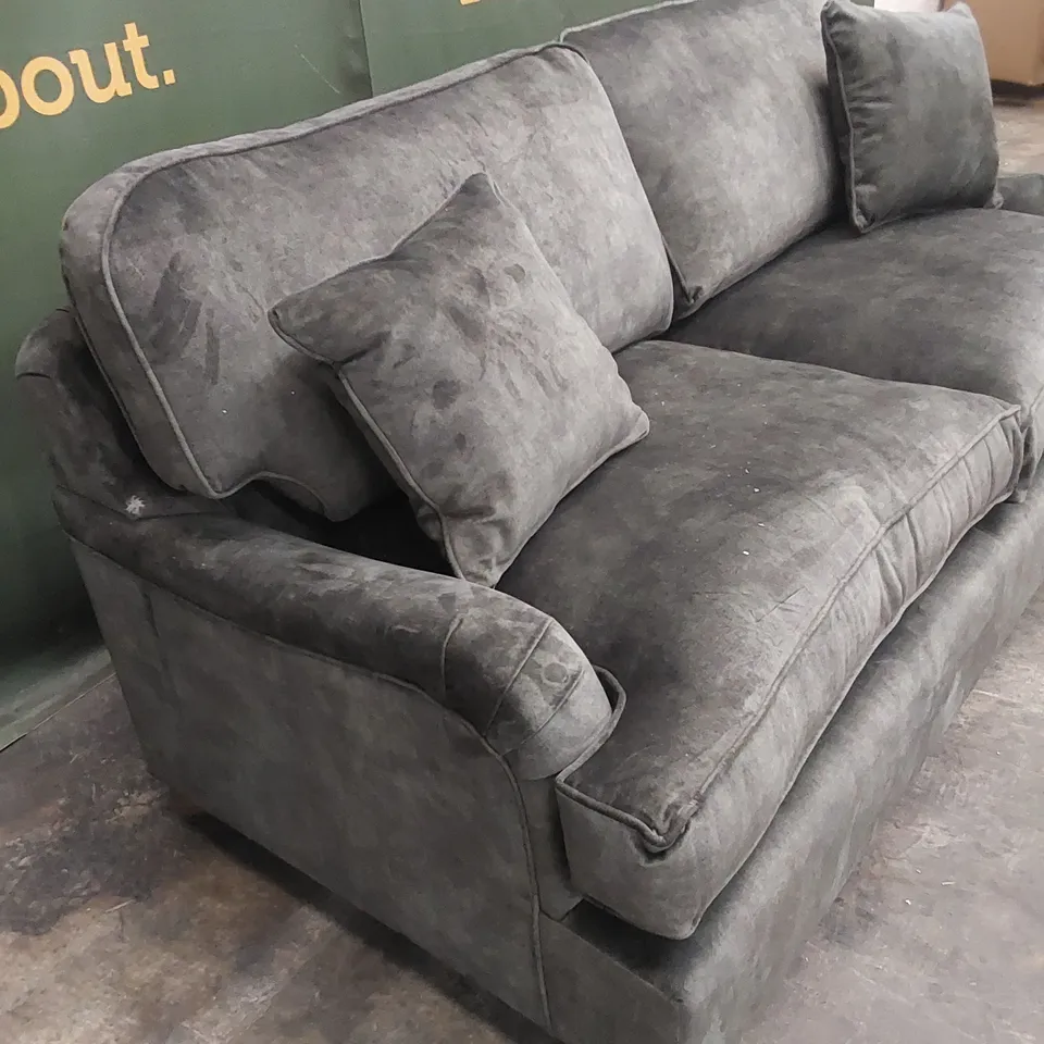 QUALITY DESIGNER THE DOWNTON 3 SEATER SOFA 