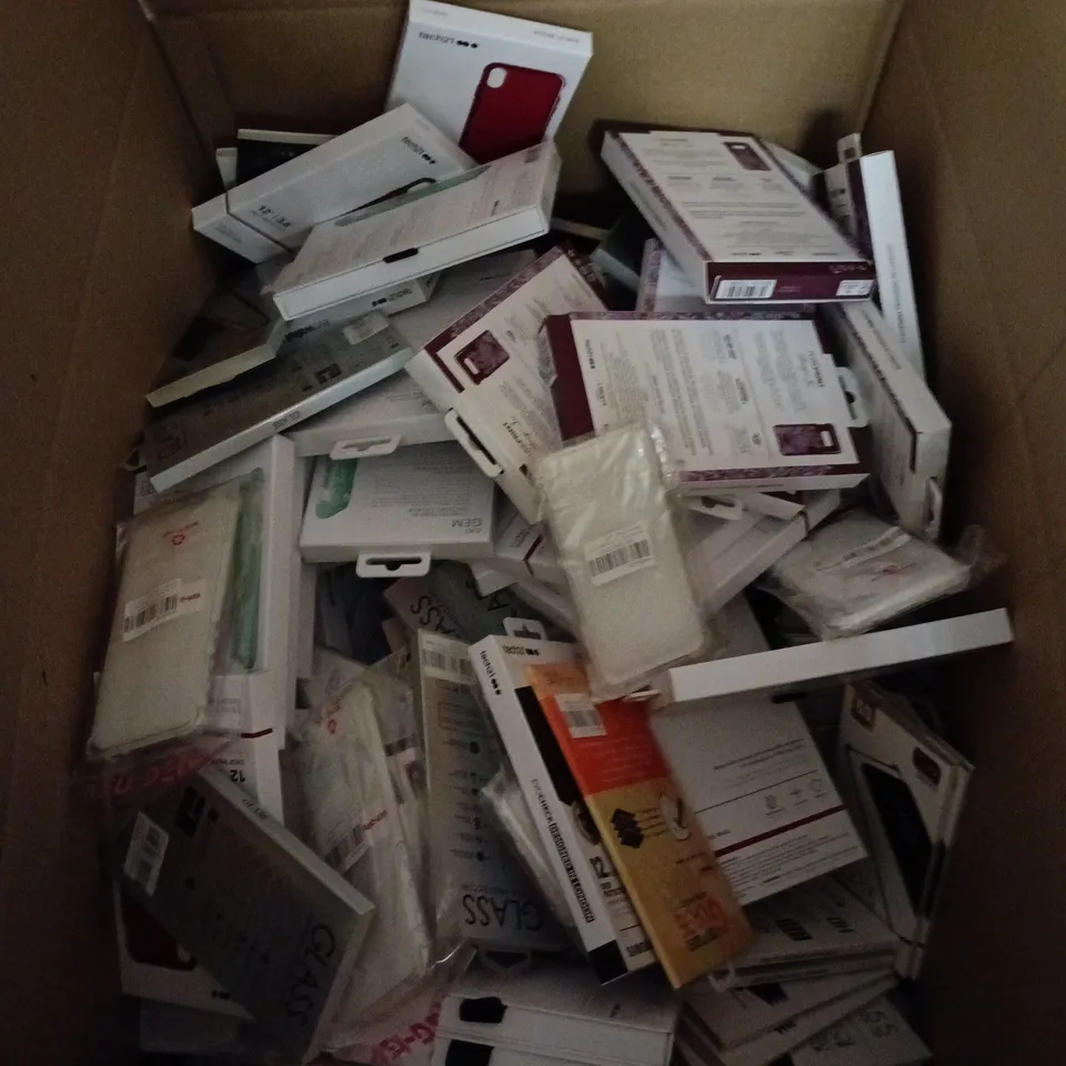 BOX OF APPROXIMATELY 200 ASSORTED PHONE CASES AND SCREEN PROTECTORS TO INCLUDE: IPHONE 7 CASE AND GALAXY S10 SCREEN PROTECTOR