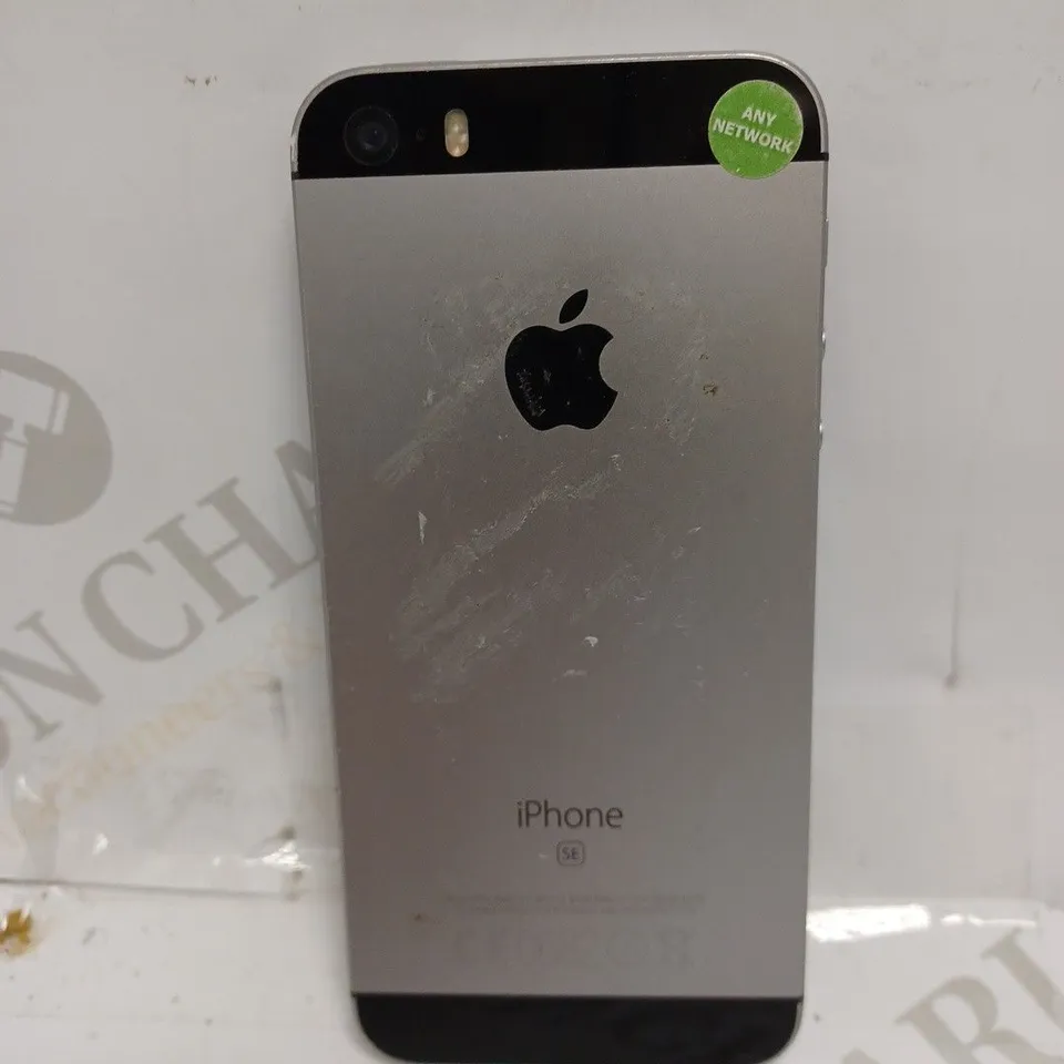 APPLE IPHONE SE SMARTPHONE 