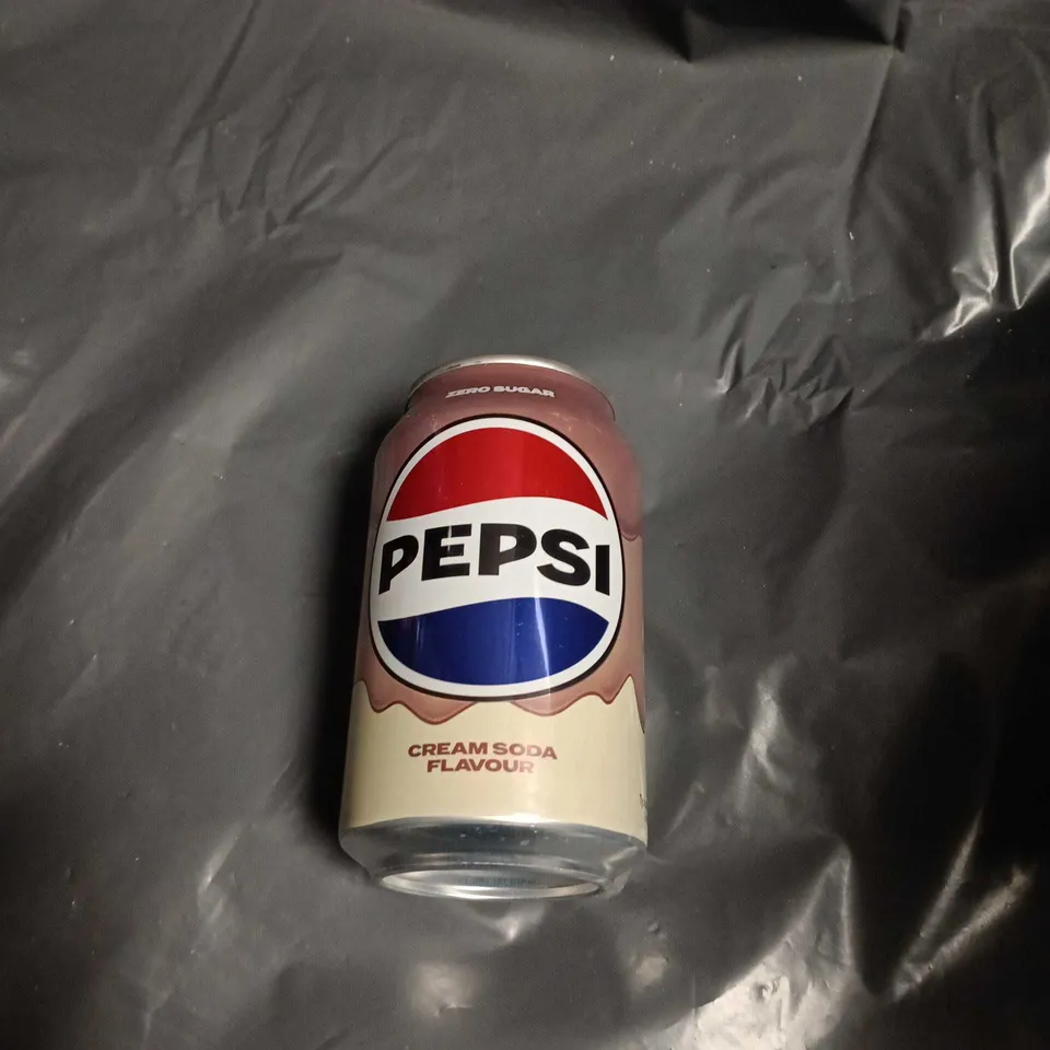 APPROXIMATELY 10 ASSORTED DRINK ITEMS INCLUDING TANGO APPLE , PEPSI MAX AND PEPSI CREAM SODA 