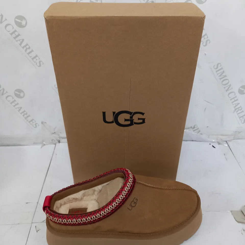 BOXED PAIR OF UGG TAZZ UK 6 