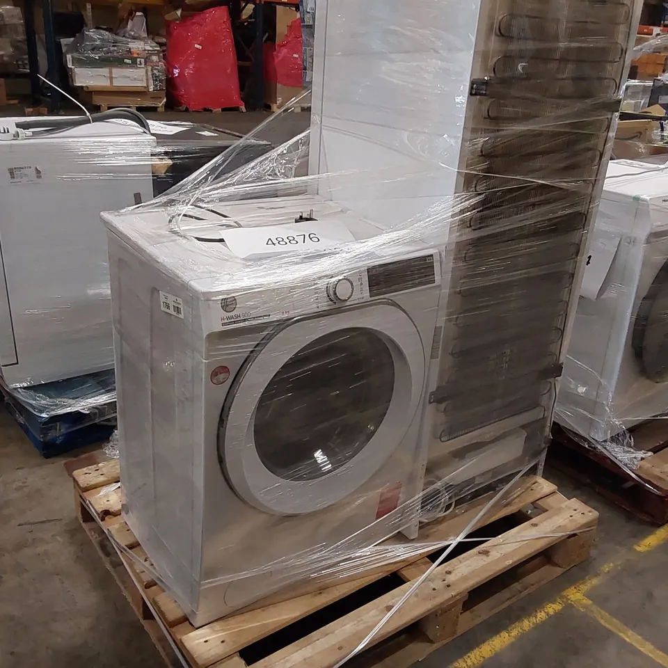 PALLET OF RUSSELL HOBBS 7030 279L 180CM HIGH FRIDGE IN WHIT AND HOOVER H-WASH 500 FREESTANDING WASHING MACHINE