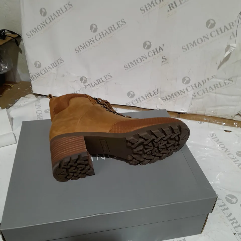 BOXED VIONIC SPENCER BOOT TOFFEE SIZE 6.5