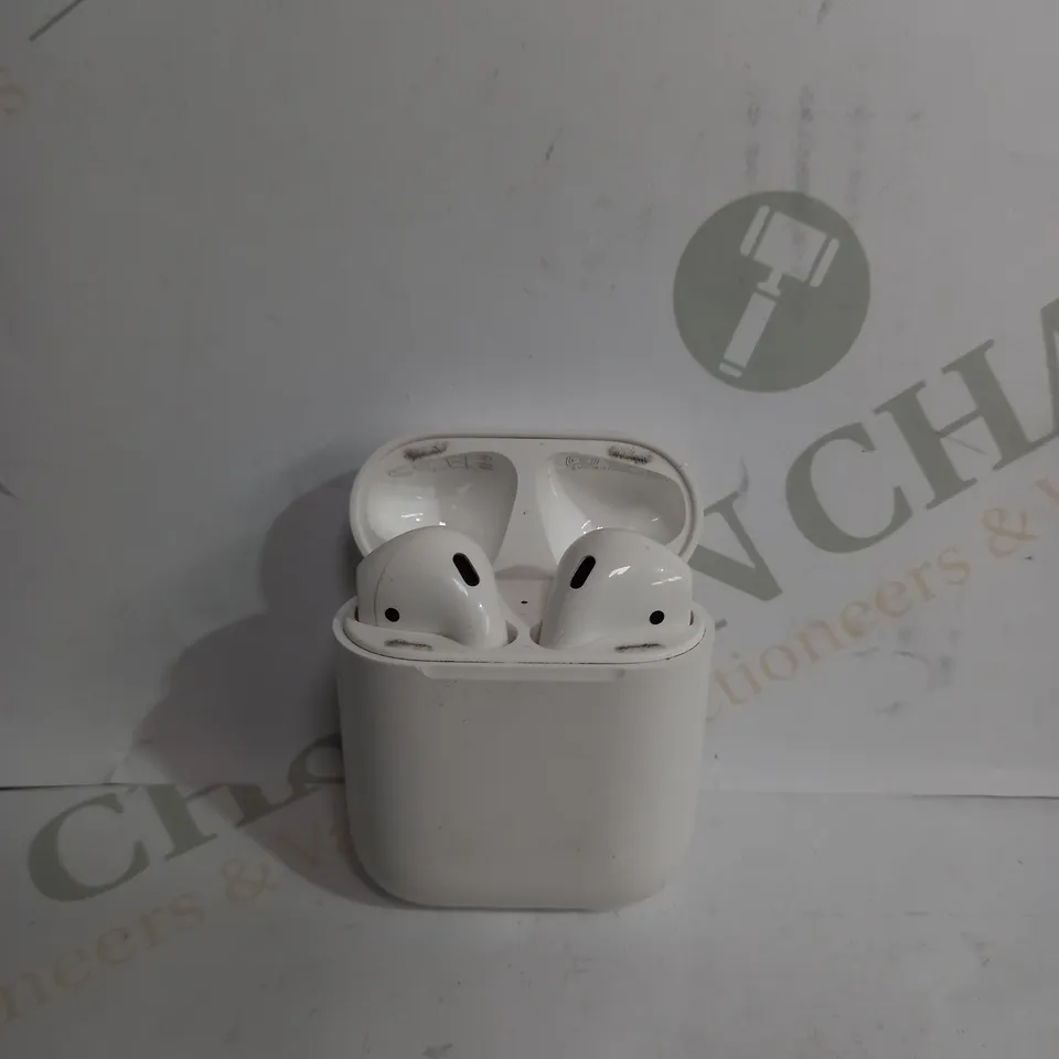 APPLE AIR PODS GEN 1 