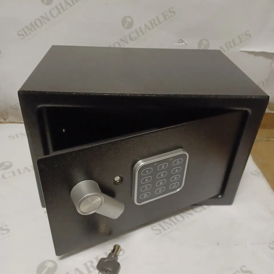 DESIGNER BATTERY POWERED KEYPAD SAFE 