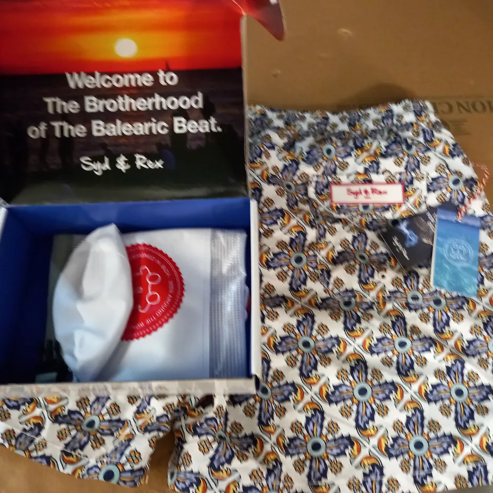 BOXED SYD & REX SWIM SHORTS - 4XL